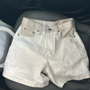 Abercrombie Short